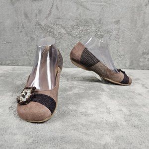 BKE Sole Lisbon Shoes womens 7.5 Flats slip on brown plaid color block
